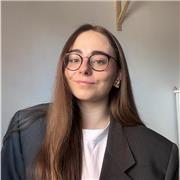 Profesor para niños y niñas con problemas de aprendizaje